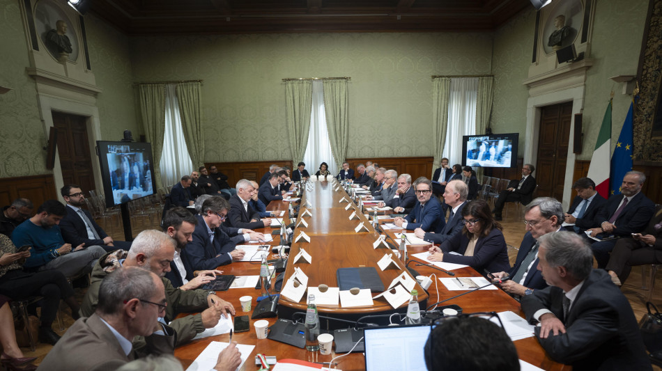 P.Chigi, non ci sar&agrave; ulteriore cig all'Ilva ma formazione