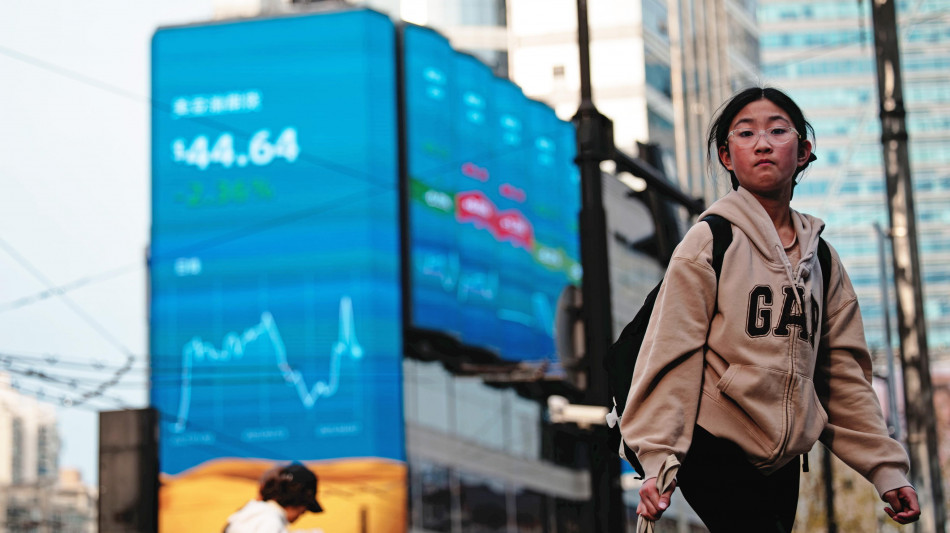 Borsa: Asia positiva con pausa nei dazi su smarphone e pc