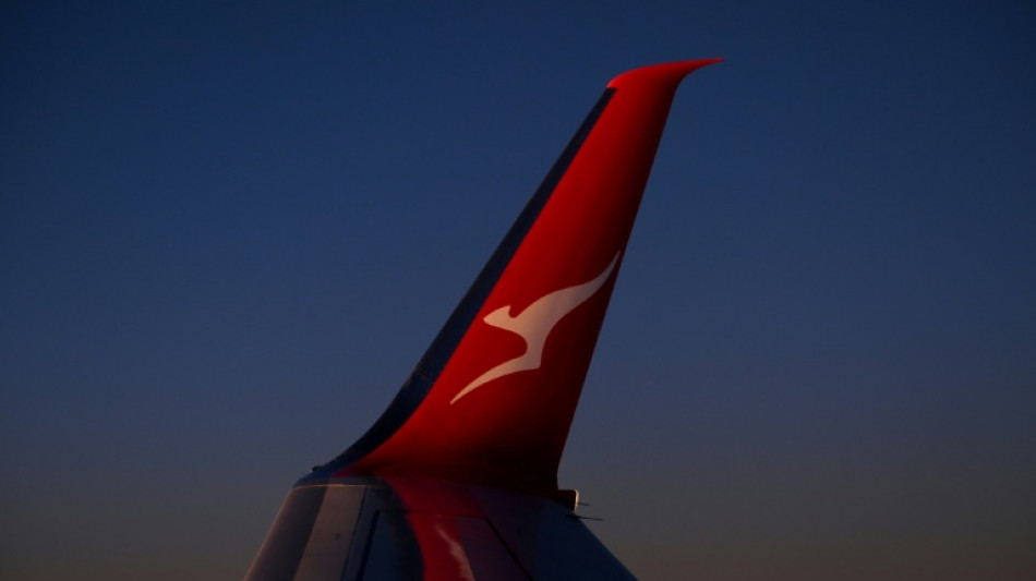 La justicia multa a la aerol&iacute;nea australiana Qantas por despidos en la pandemia