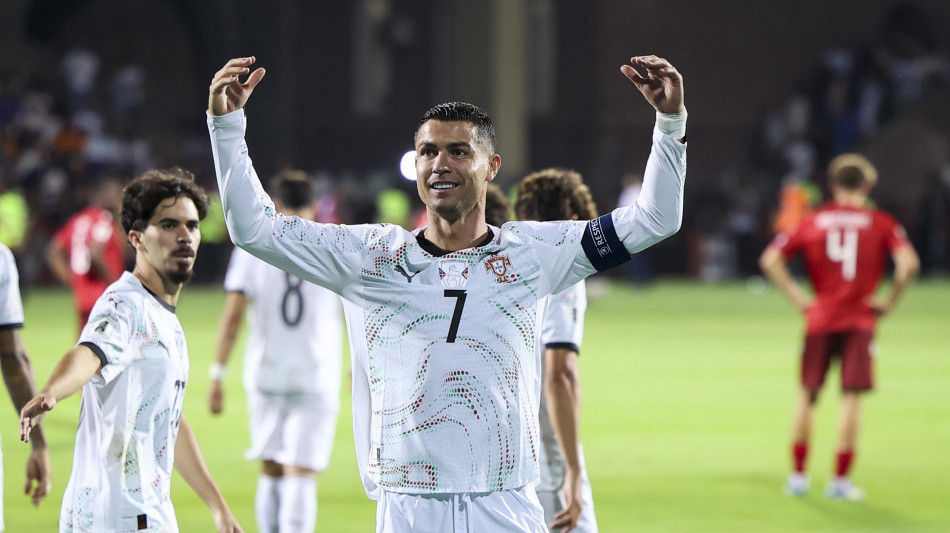 ++ Cristiano Ronaldo &egrave; il primo calciatore miliardario ++
