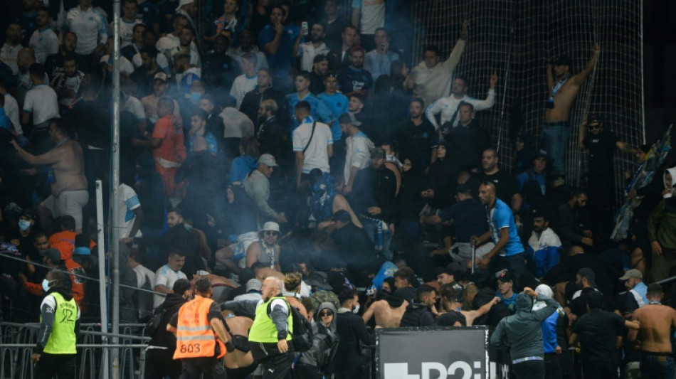 D&eacute;bordements lors d'Angers-OM: des peines de deux mois &agrave; un an de prison avec sursis requises contre cinq supporters 