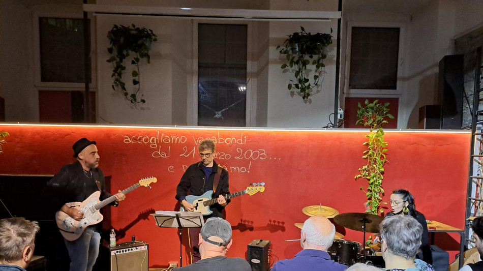 Descansate Nino, jazz intenso e ipnotico del trio di Ancillotto
