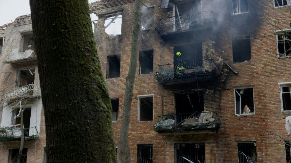 Al menos seis muertos, incluido un ni&ntilde;o, en un ataque ruso contra la capital ucraniana