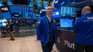 Wall Street ouvre en ordre dispersé après de nouveaux records