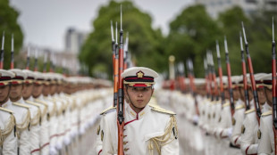 Pour le Japon, il devient "urgent" de renforcer son arm&eacute;e