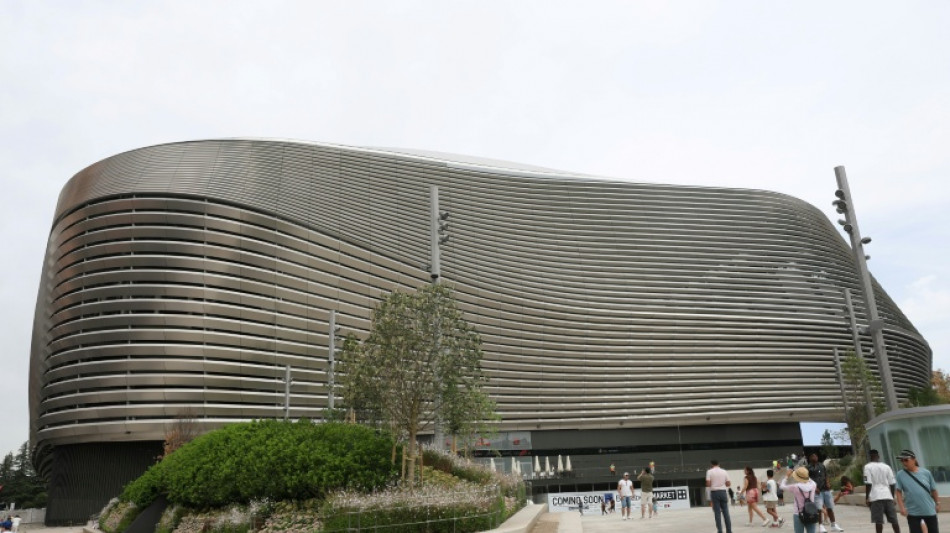 Los conciertos en el estadio del Real Madrid se cancelan y el Atlético saca tajada