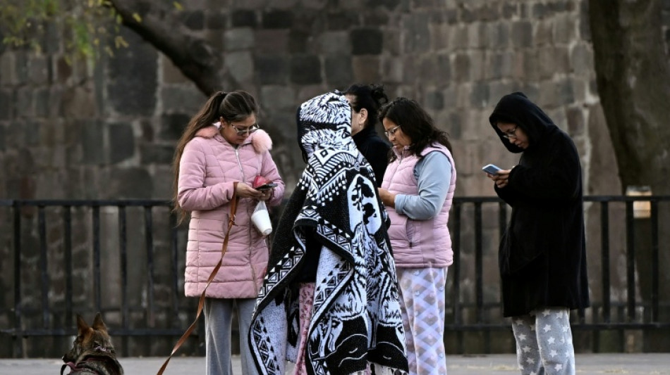 Un fuerte sismo en M&eacute;xico deja dos muertos y decenas de casas derrumbadas
