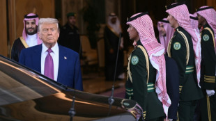 Trump a rencontr&eacute; le pr&eacute;sident syrien apr&egrave;s avoir lev&eacute; les sanctions contre Damas 