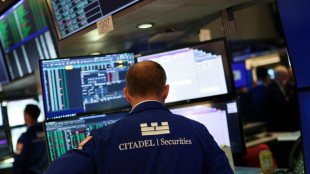 Wall Street reprend son souffle après de nouveaux records