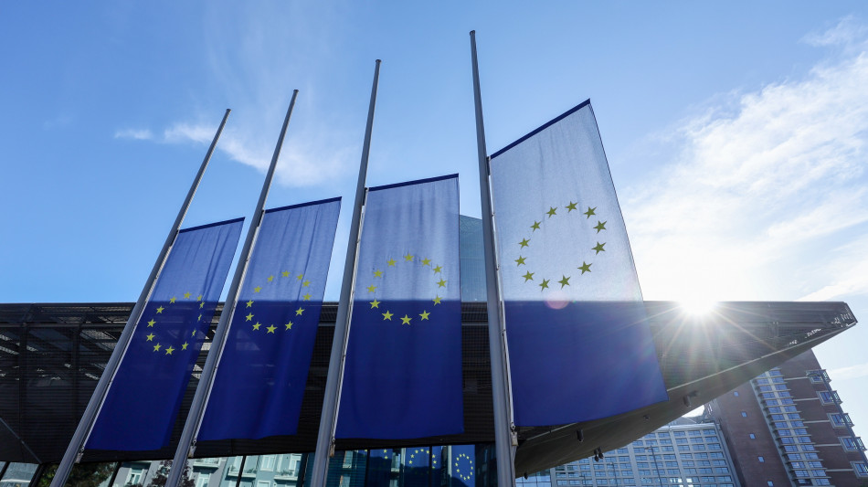 La Bce lascia i tassi fermi, depositi al 2,50%
