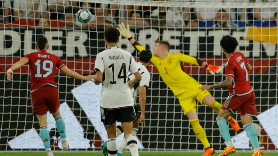 Alemanha perde para a Col&ocirc;mbia (2-0) em amistoso e mergulha na crise a um ano da Eurocopa