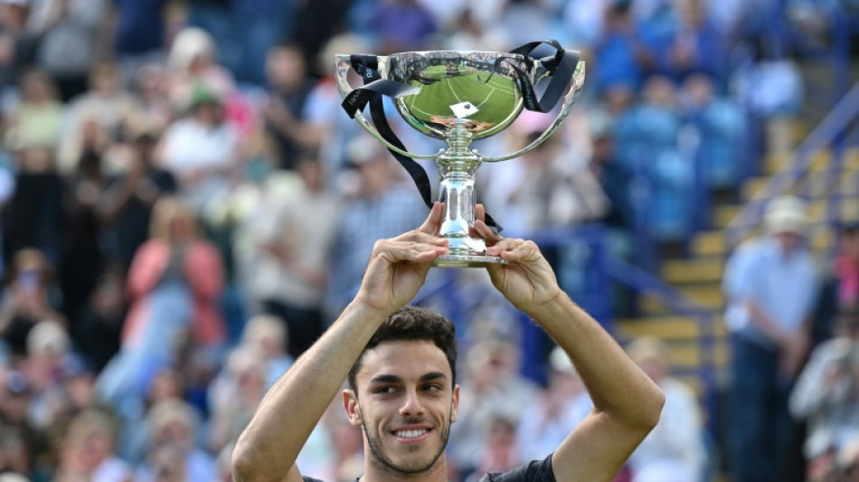 Argentino Francisco Cer&uacute;ndolo &eacute; campe&atilde;o do ATP 250 de Eastbourne