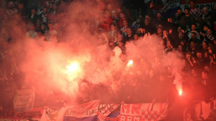 Detidos por 'sauda&ccedil;&otilde;es nazistas' no jogo Fran&ccedil;a-Cro&aacute;cia s&atilde;o liberados por falta de provas