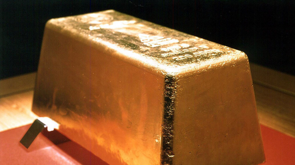 L'oro &egrave; poco mosso a 2.357 dollari l'oncia