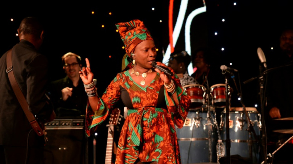 Angélique Kidjo en "joie" d'être la première chanteuse africaine honorée sur le "Walk of Fame" 