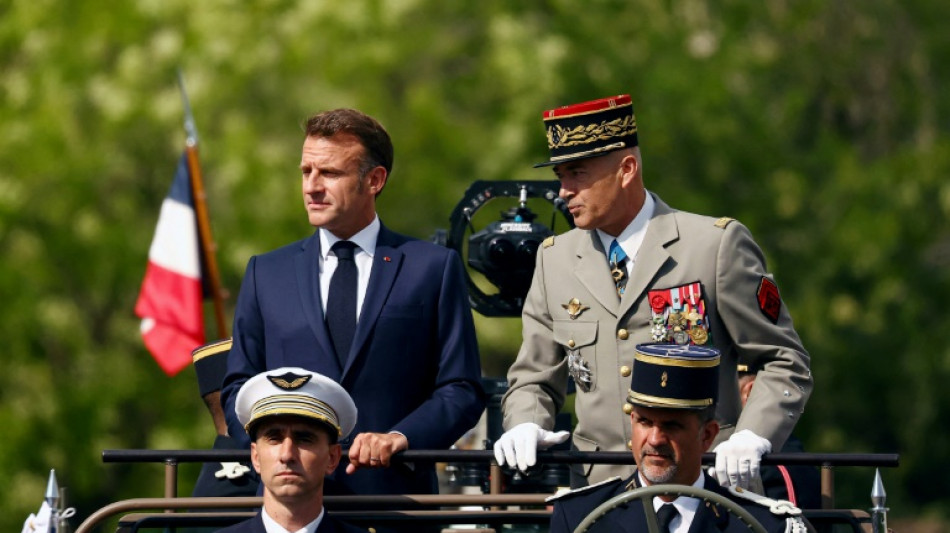 Milit&auml;rparade zum franz&ouml;sischen Nationalfeiertag beginnt in Paris 