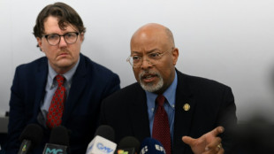 El Salvador impede legislador americano de visitar imigrante deportado 'por erro'