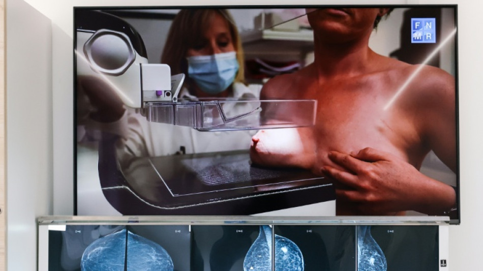 Decenas de mujeres sufrieron atención deficiente de cáncer de mama en la región de Inglaterra