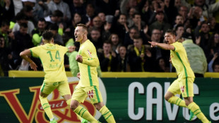 L1: Rongier "&eacute;coeur&eacute;" et "d&eacute;go&ucirc;t&eacute;" par le chant sur Emiliano Sala