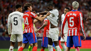 1:1 im Madrid-Derby - Atletico-Fans sorgen f&uuml;r Unterbrechung