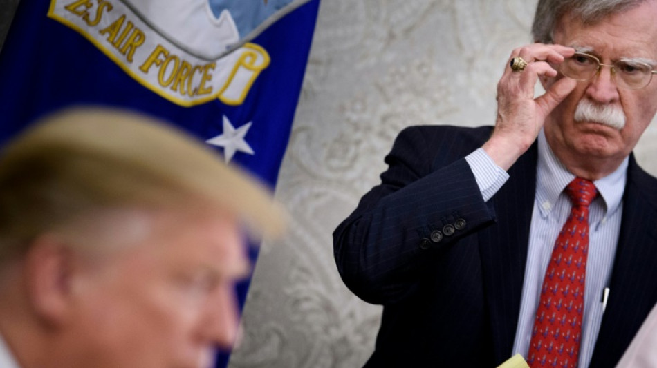 Indiciado ex-assessor de seguran&ccedil;a de Trump John Bolton, hoje opositor