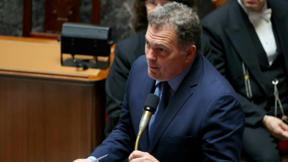 Le ministre des Transports exclut de c&eacute;der face aux contr&ocirc;leurs a&eacute;riens en gr&egrave;ve 