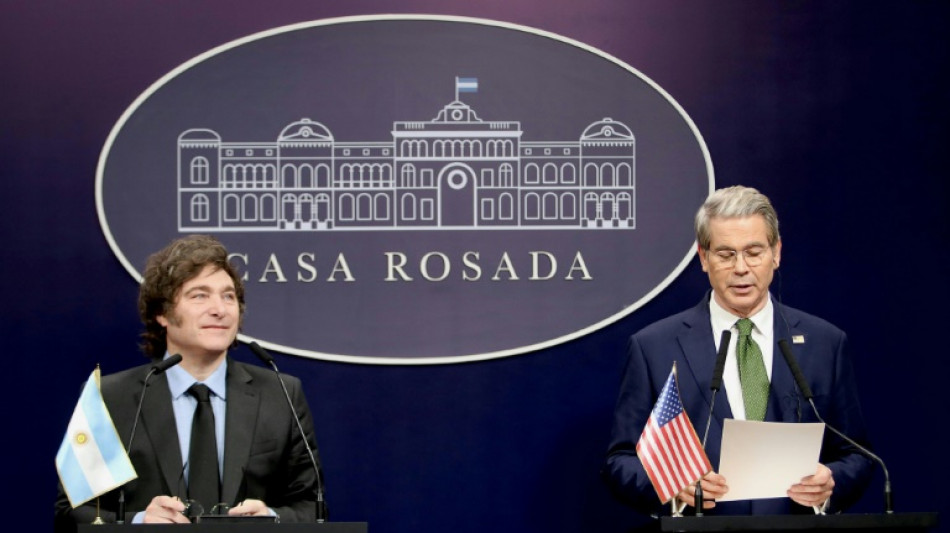 Argentine: peso d&eacute;pr&eacute;ci&eacute; et attentisme au premier jour "libre" de contr&ocirc;le des changes