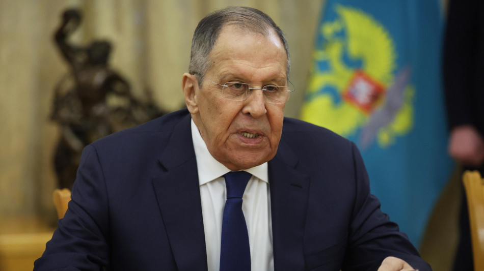 Lavrov, 'pronti a contromisure se la Groenlandia sar&agrave; militarizzata'