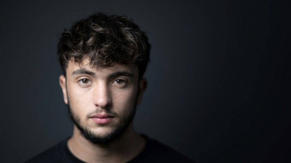 Un 'youtuber' franc&eacute;s sin experiencia en alpinismo filma su ascenso al Everest