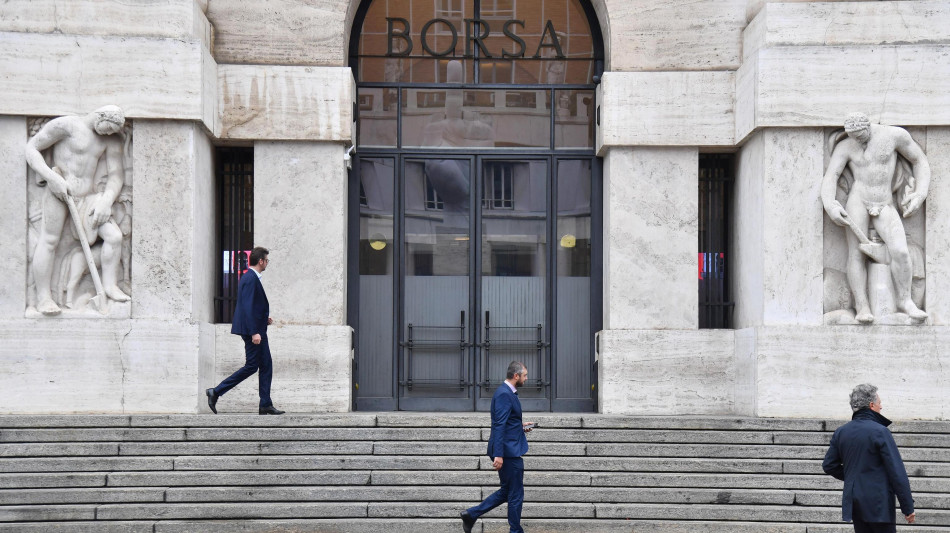 Borsa: in Europa Parigi -3%, gi&ugrave; rendimenti titoli stato Usa