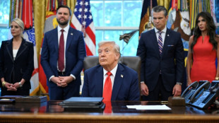 Trump eyes N.Korea meet as he ambushes S.Korea leader