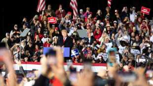 Donald Trump, acusado de mal manejo de documentaci&oacute;n oficial