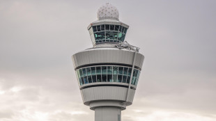 Olanda, droni sull'aeroporto di Eindhoven, stop ai voli