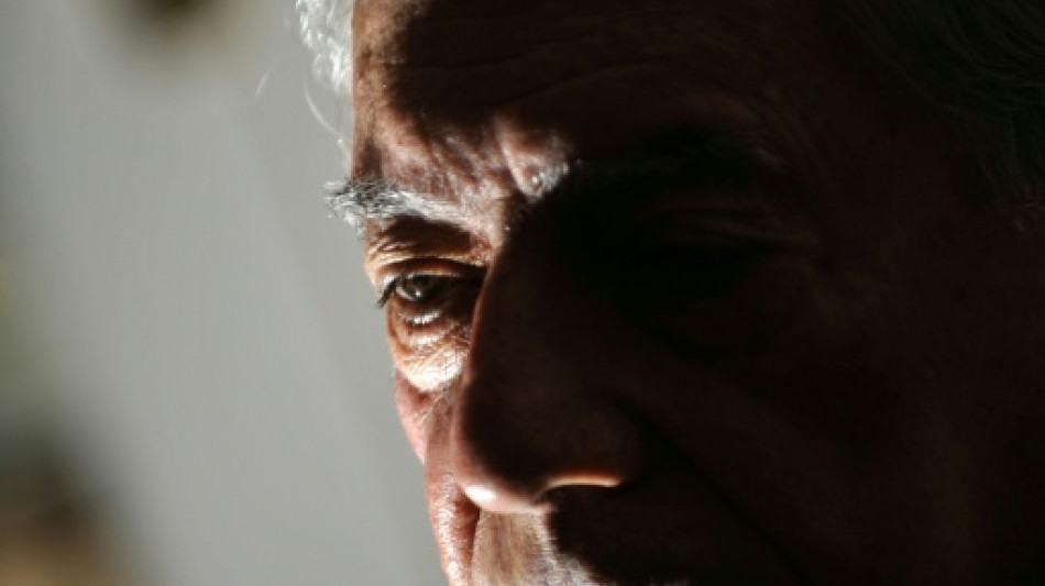 Per&uacute; rinde homenaje a su nobel Mario Vargas Llosa 