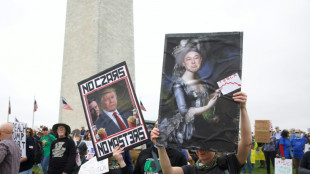 Milhares v&atilde;os &agrave;s ruas nos EUA contra Donald Trump