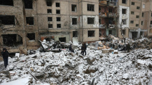 R&uacute;ssia busca sufocar a Ucr&acirc;nia com bombardeios maci&ccedil;os