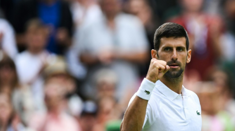 Djokovic estreia em Wimbledon com vit&oacute;ria sobre argentino Pedro Cach&iacute;n