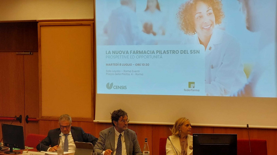 Gli italiani vogliono trovare pi&ugrave; servizi nelle farmacie