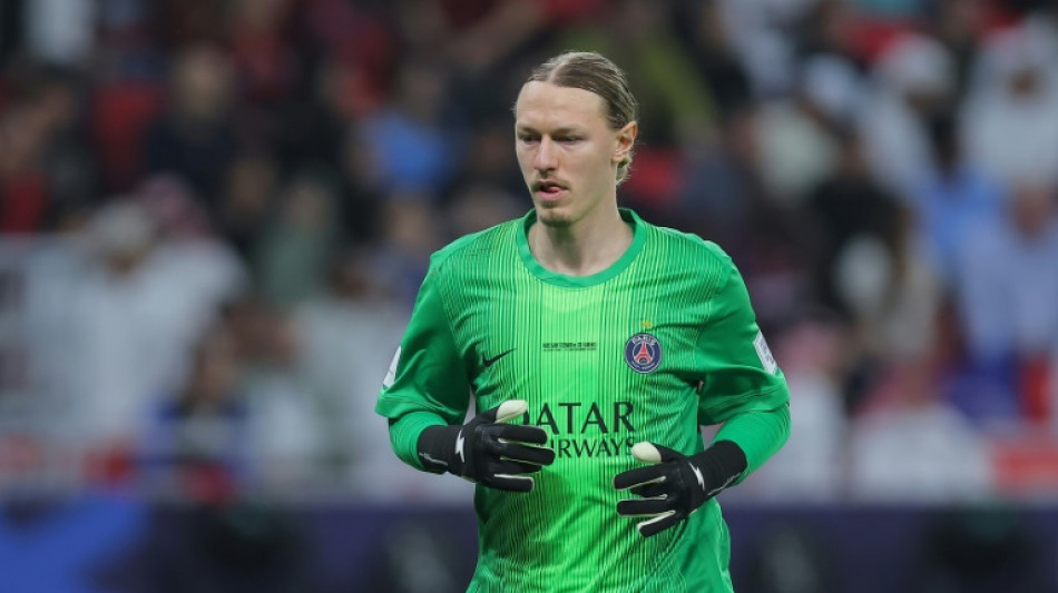 PSG penalty hero Safonov out until next year with broken hand 