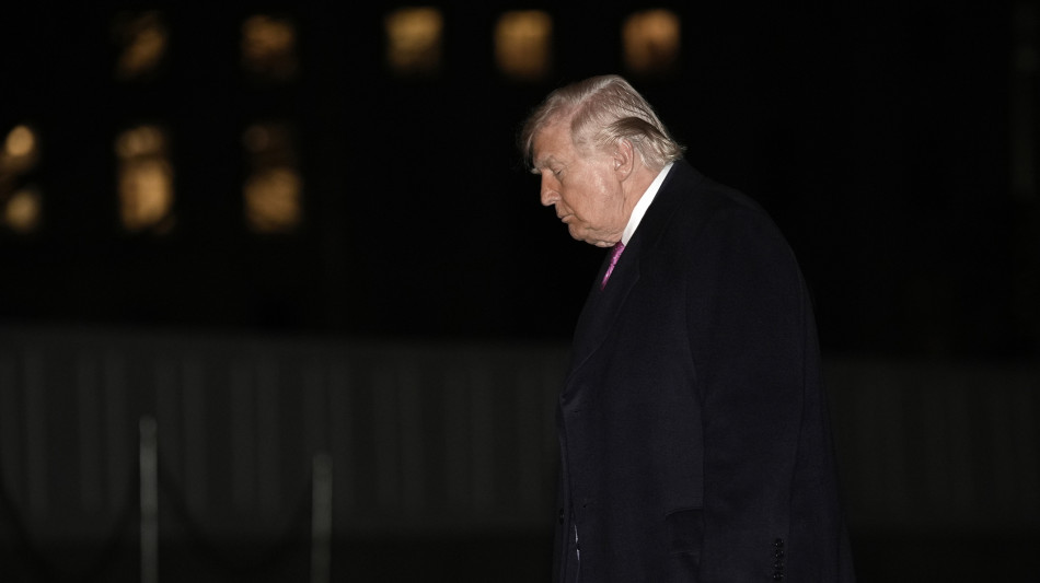 Trump, 'chi non ci ha aiutato vada a prendersi da solo il petrolio a Hormuz'