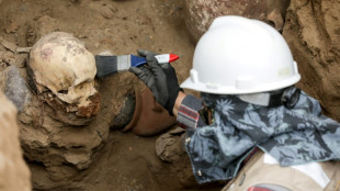 Operários encontram múmia pré-hispânica em Lima