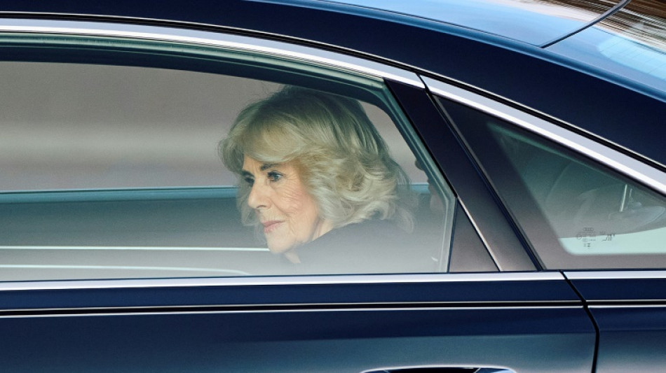 La reina Camila revela que padeci&oacute; una neumon&iacute;a