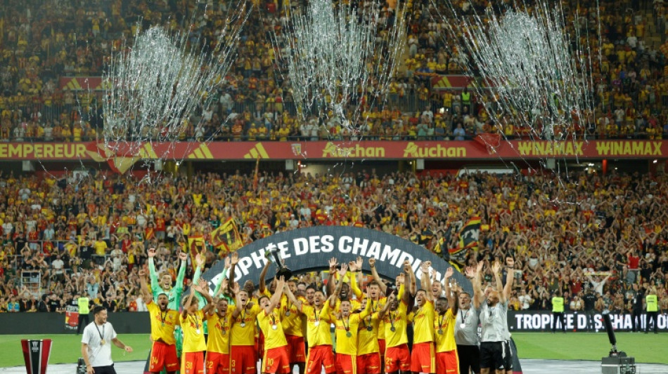 Troph&eacute;e des champions: premier accroc pour le PSG, surpris par Lens
