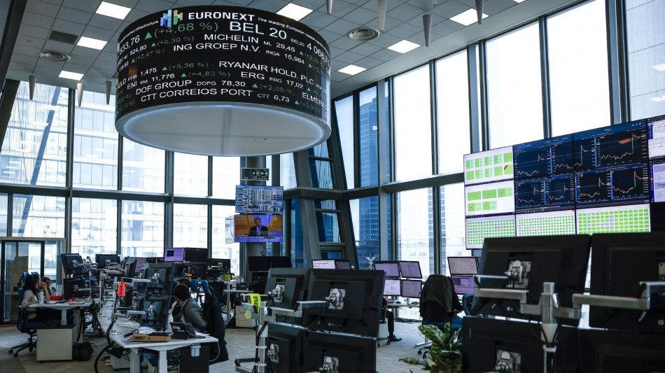 Borsa: Wall Street positiva ma i listini in Europa restano in calo