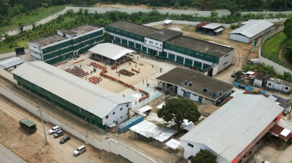 Diecisiete presos muertos en choque entre bandas narco en c&aacute;rcel de Ecuador 