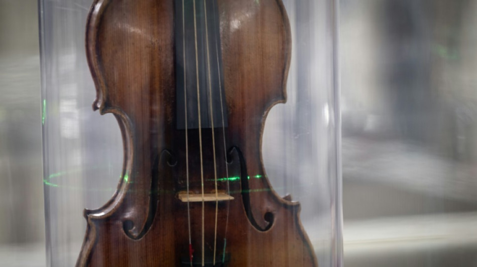 Expertos radiograf&iacute;an un viol&iacute;n para desvelar los secretos de Paganini