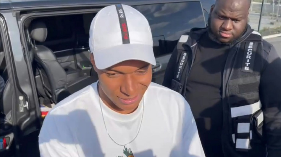 Mbapp&eacute;-PSG, un pulso a distancia