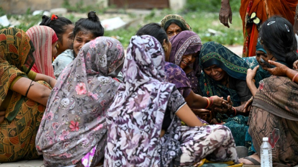 Crash du Boeing 787 d'Air India: une des bo&icirc;tes noires retrouv&eacute;es