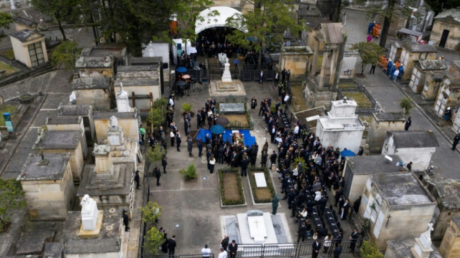 Les Colombiens ont dit un dernier adieu au candidat pr&eacute;sidentiel assassin&eacute;
