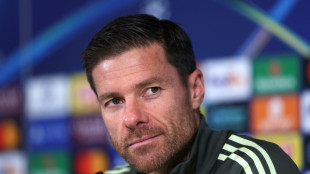 '&Eacute; uma mescla entre &Ouml;zil e Guti', diz Xabi Alonso sobre Arda G&uuml;ler